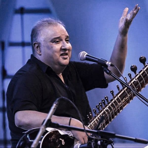 Ustad Shujaat Khan