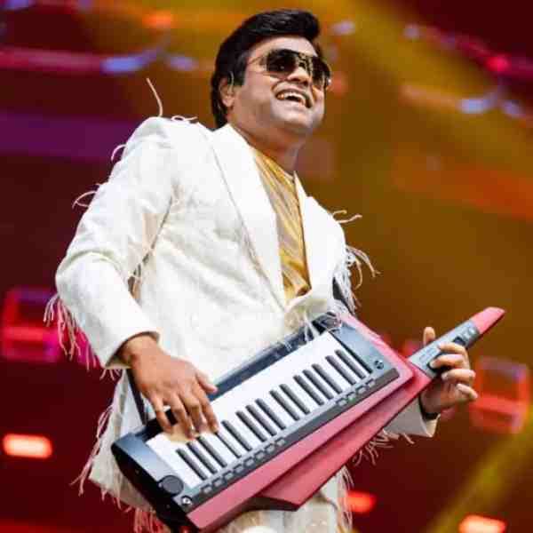 Harris Jayaraj - Gallery 1