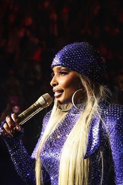 Mary J. Blige live 2025