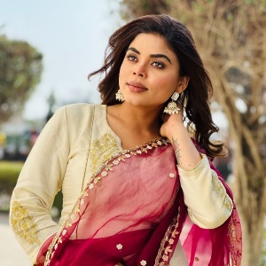 Jasmeen Akhtar